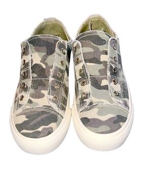 Steve Madden Madden Girl Canvas Sneakers Green Camouflage Slip On No Lace 6.5